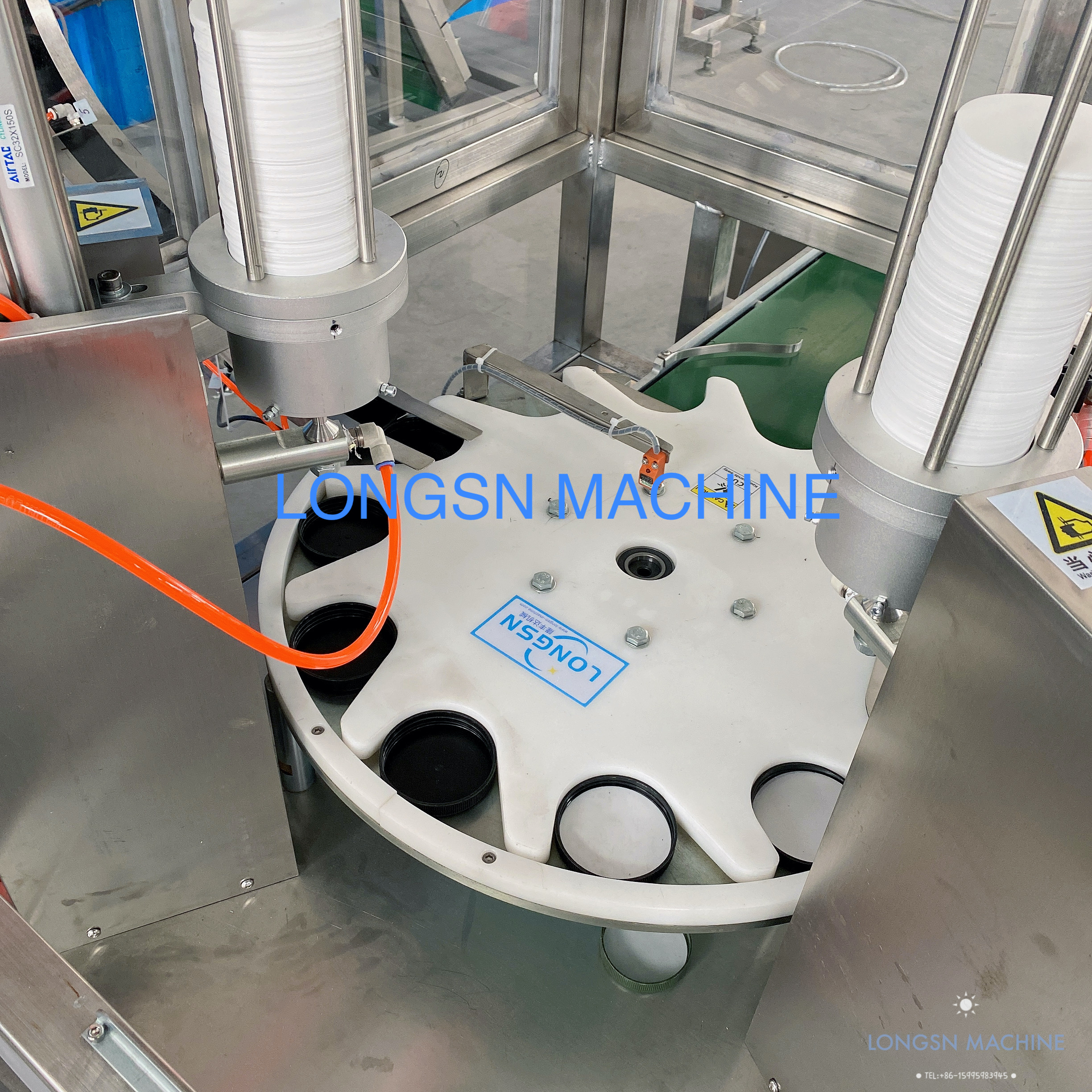 Máquina de inserción de juntas de taco de revestimiento de tapa de goma de papel de aluminio plástico